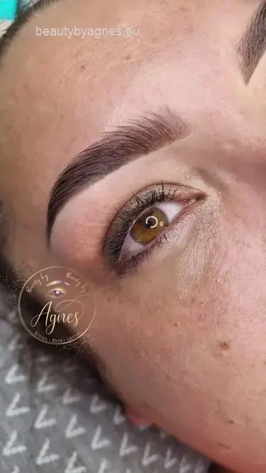 Lashes — stylizacja rzęs